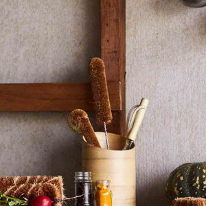 Bottle Brush Medium - Natural Coconut Fibre, a drinkware piece for serving and tabletop use